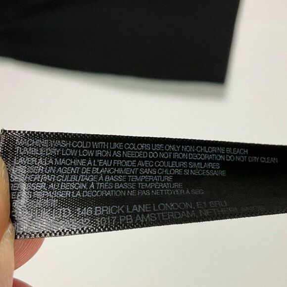 NWT Free People Movement Sunny Set Black Cropped Long Sleeve Top & Shorts Medium - Picture 13 of 16